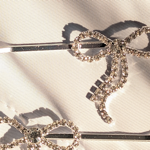Elegant Crystal Bow Hair Clips (NWOT) - Picture 5 of 9